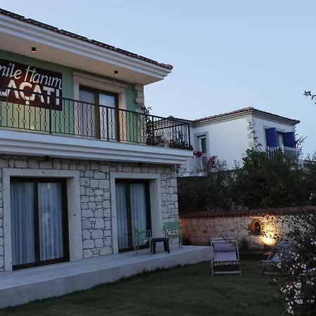 Cemile Hanım Konağı Çeşme