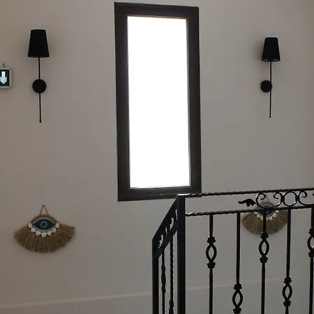 Cemile Hanım Konağı Otel *